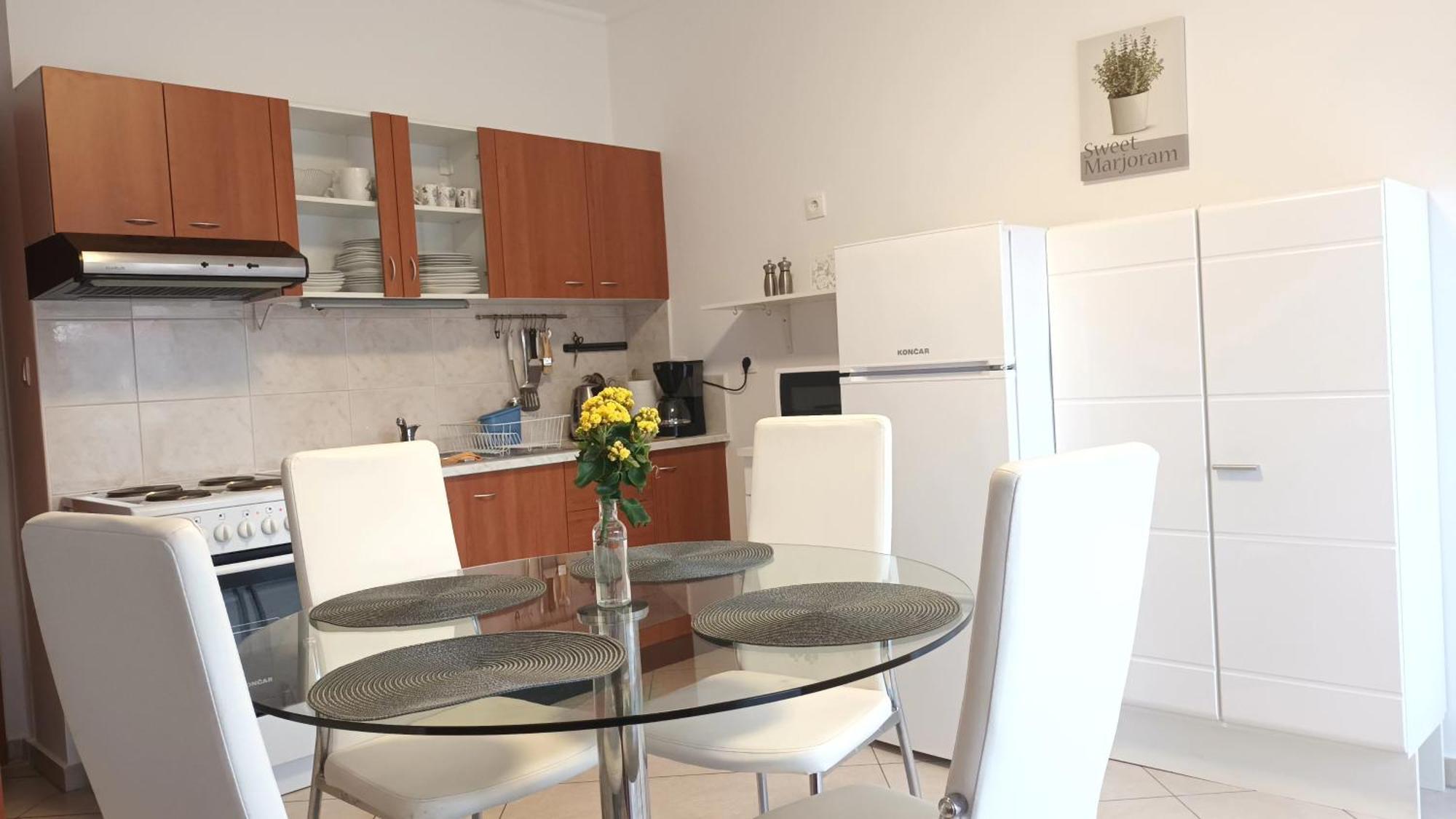 Apartman Sandra -Private Parking And Garden Задар Екстериор снимка