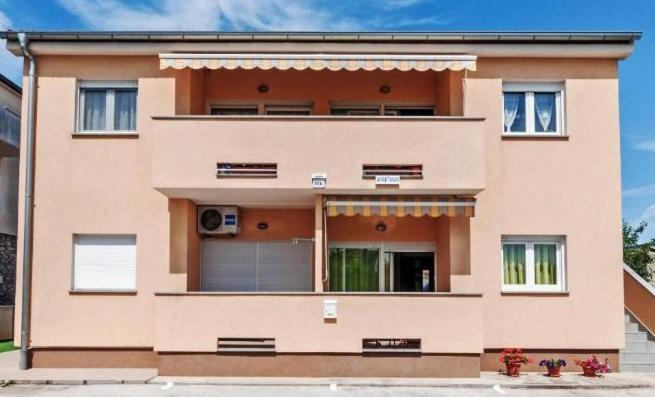 Apartman Sandra -Private Parking And Garden Задар Екстериор снимка