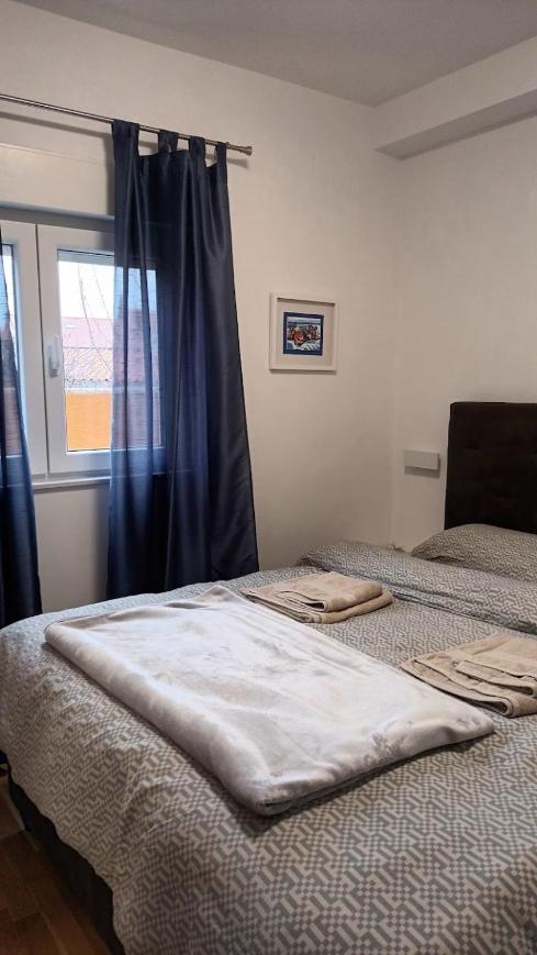 Apartman Sandra -Private Parking And Garden Задар Екстериор снимка