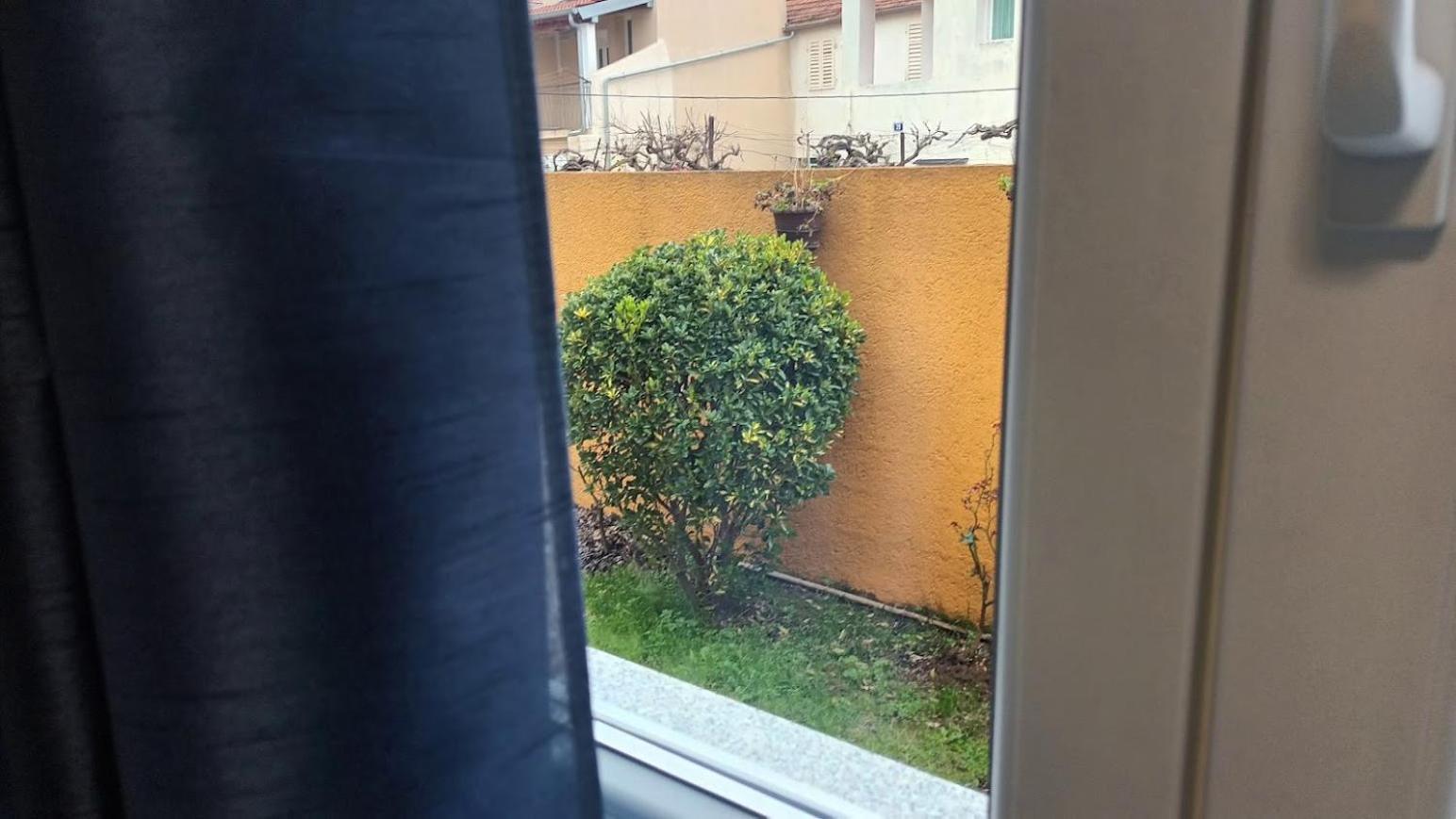 Apartman Sandra -Private Parking And Garden Задар Екстериор снимка